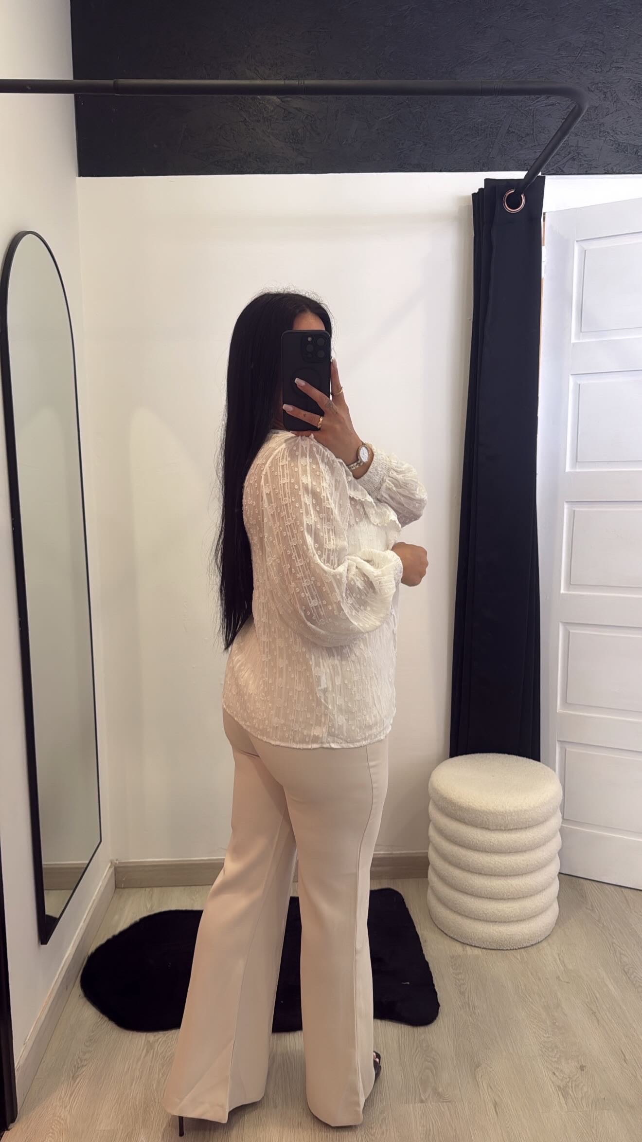 Blusa branca elegante