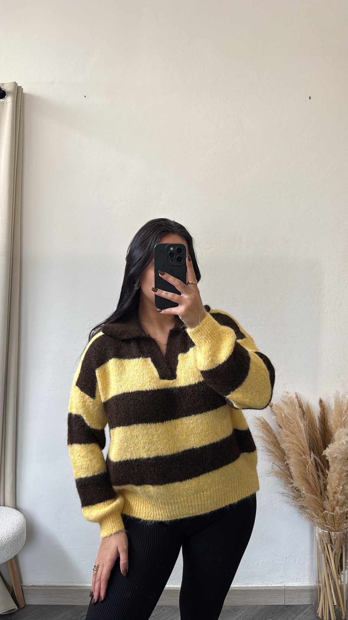 Camisola de malha às riscas amarelo e castanho