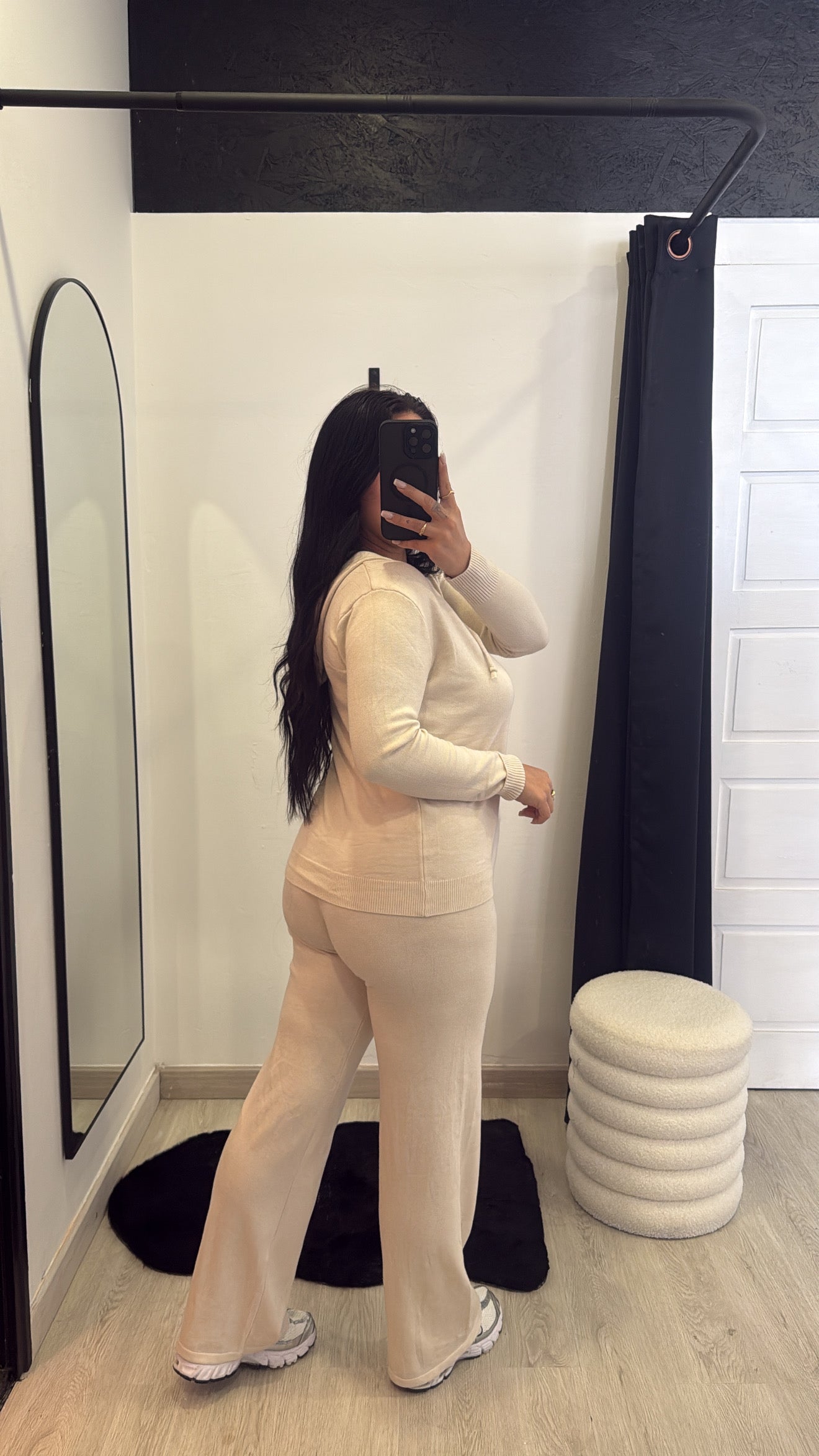Conjunto em malha com capuz - bege