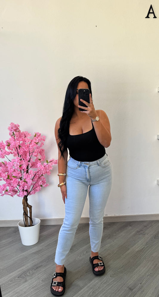 Jeans Mom slim fit - azul claro