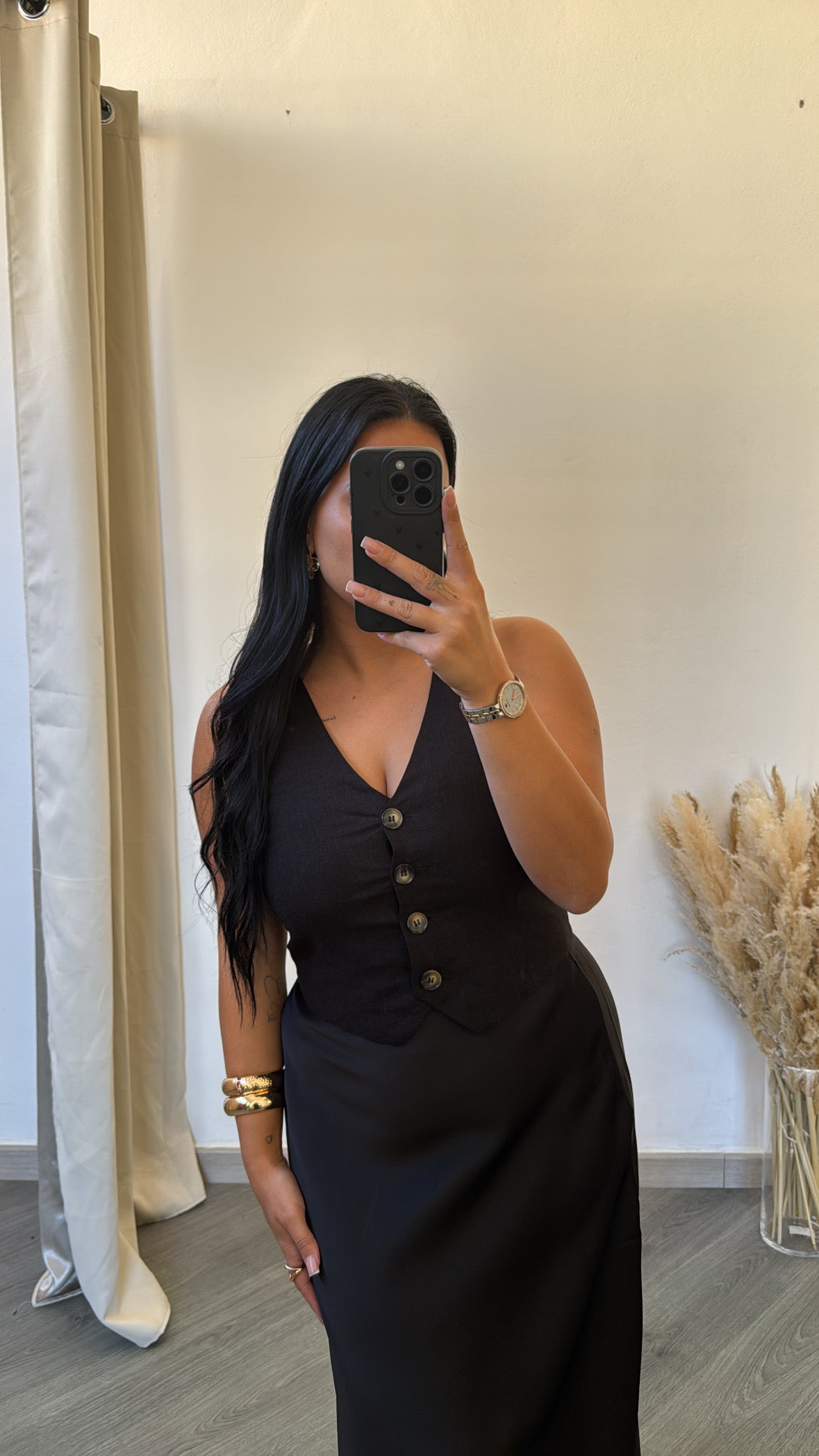 Colete preto em linho com botões