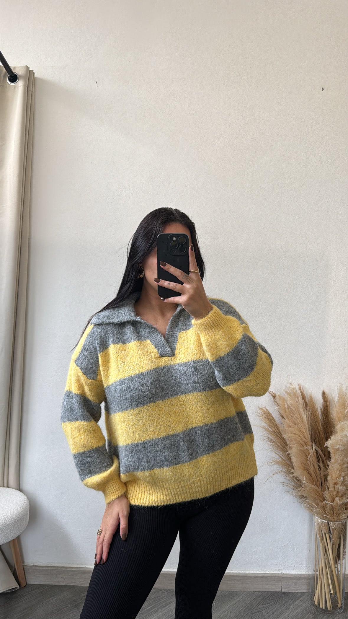 Camisola de malha às riscas amarelo e cinzento