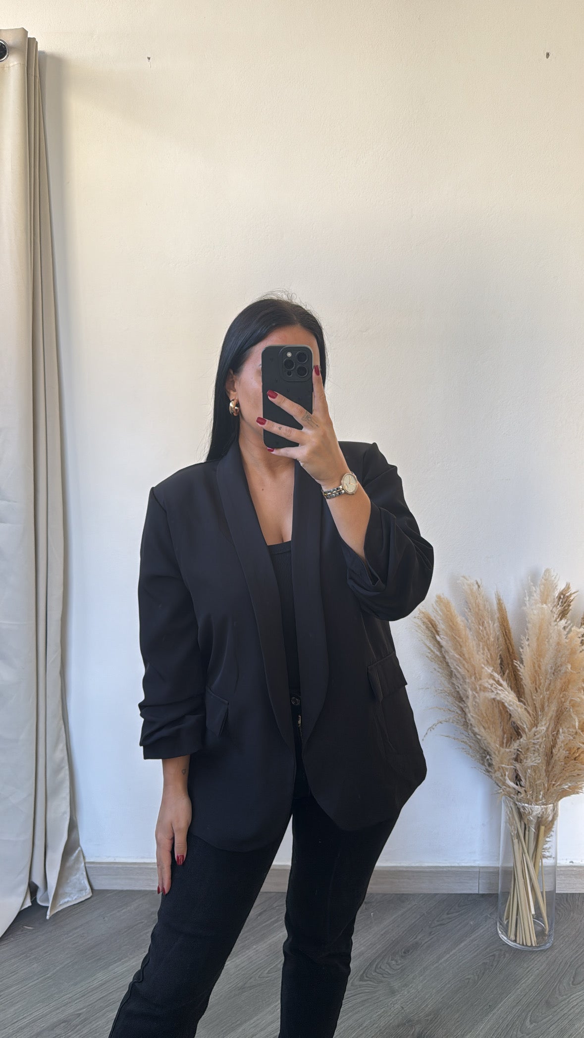 Blazer com mangas arregaçadas - preto