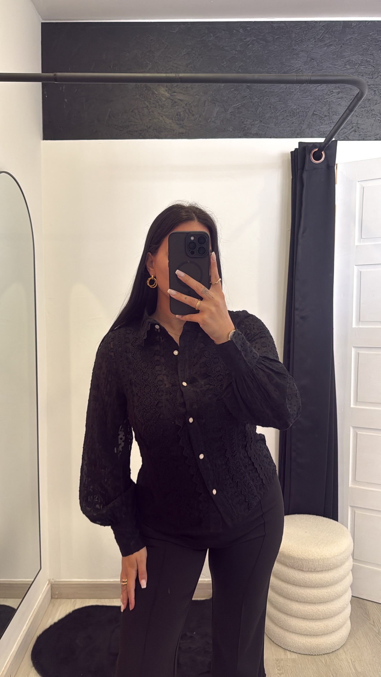 Camisa em renda - preto
