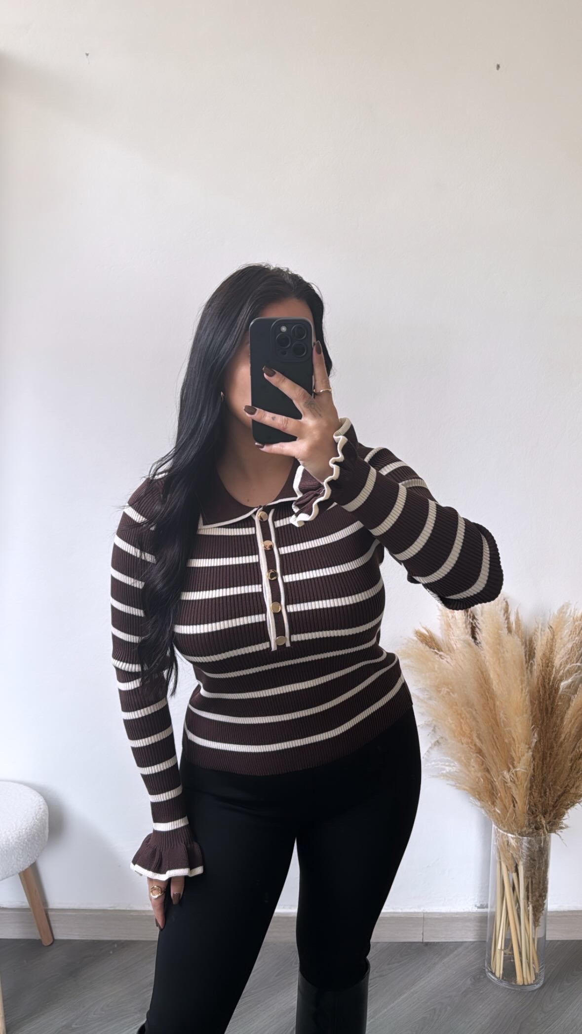 Camisola de malha às riscas com botões - castanho