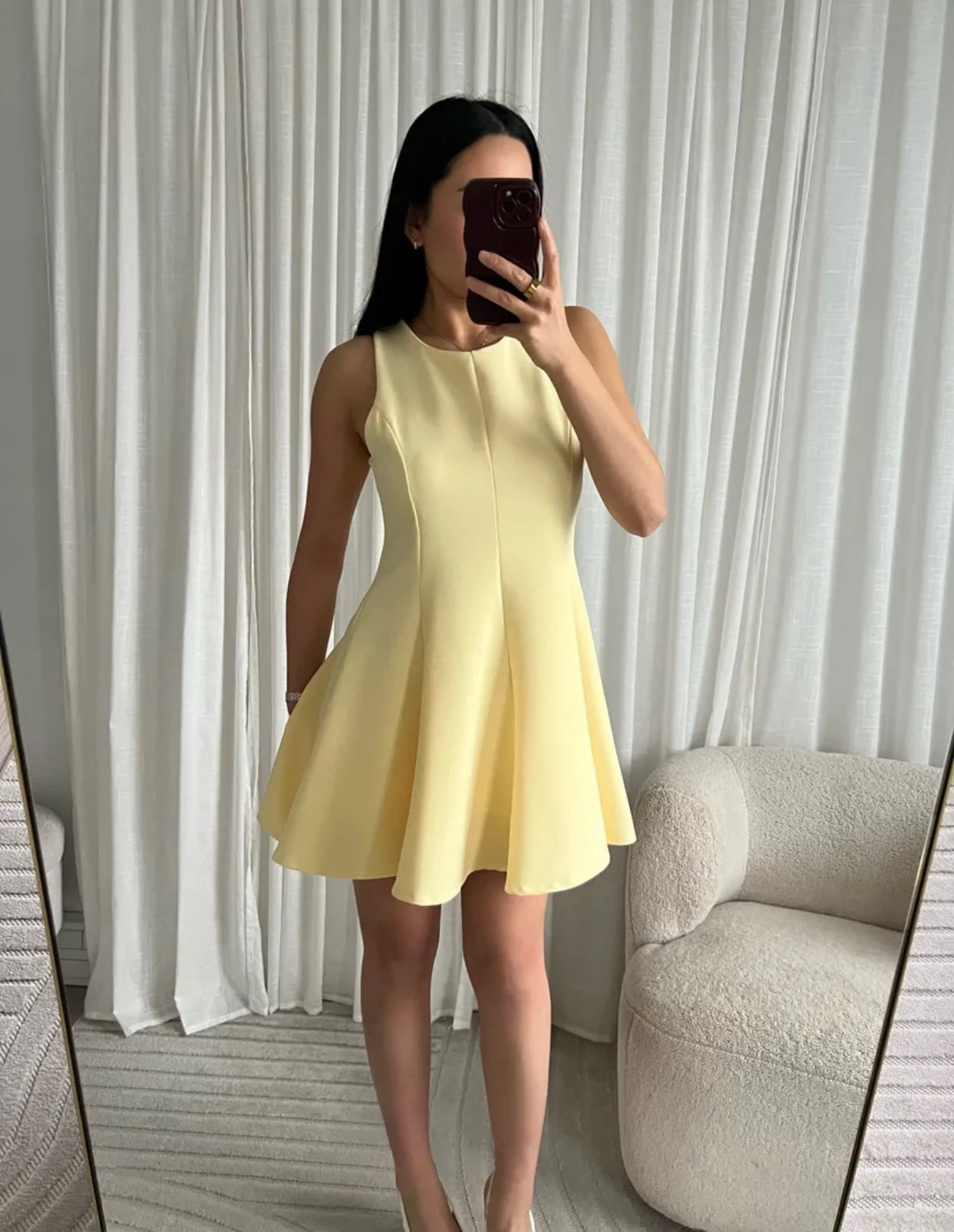 Vestido curto amarelo