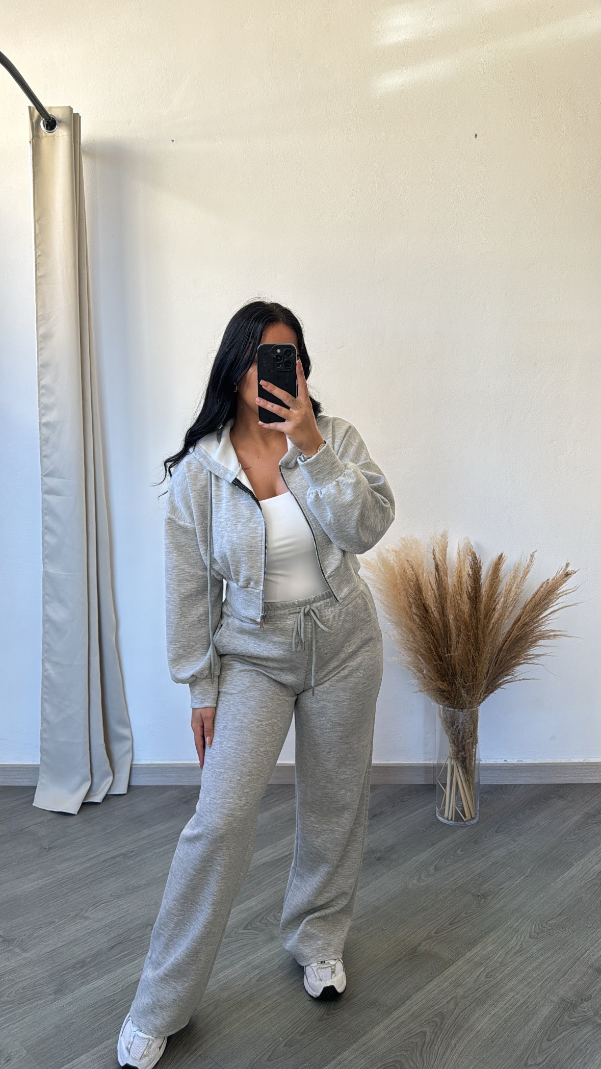 Fato de treino cinzento