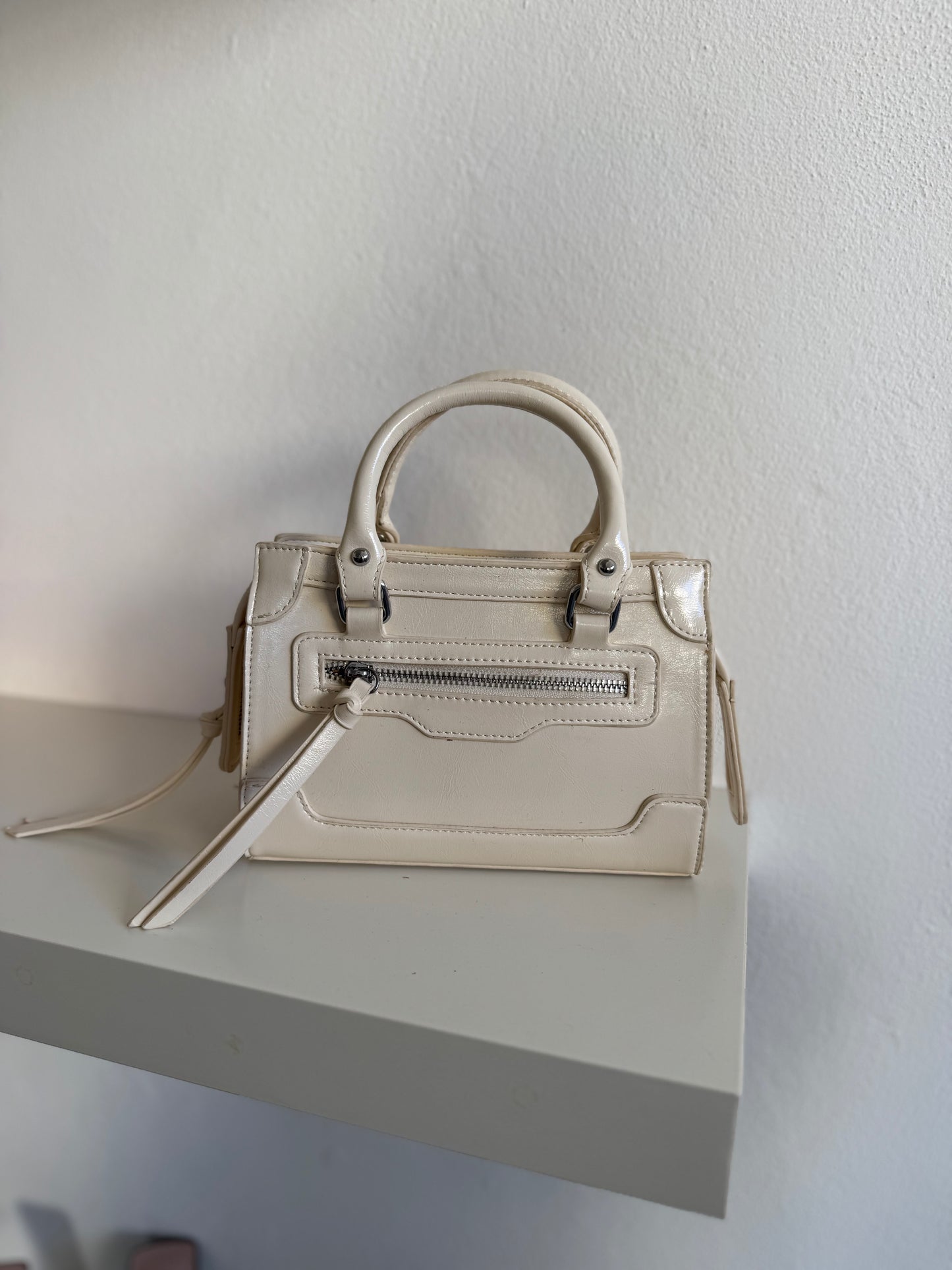 Mala com tiracolo bege